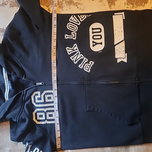 Rare HTF hooded zip-up sweatshirt with lots of bling! Size: L - Picture 8 of 11